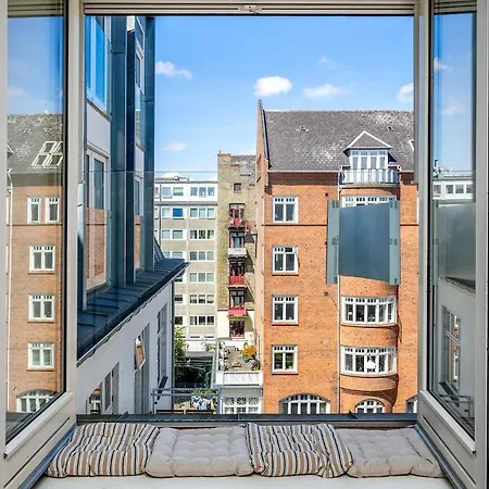 Scandi Luxury By The Lakes * Copenhagen
